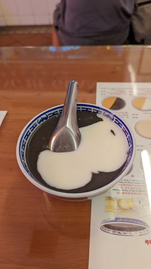  at Gong He Guan - Chinatown in Central Singapore