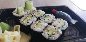 Veganes Sushi at MOONRICE in Groemitz