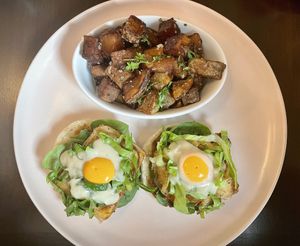 Bénédictines  🍳   at SAUG.E cuisine végane in Sherbrooke