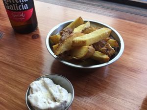Homemade potatoes with alioli at Falafeleria - Lavapiés in Madrid