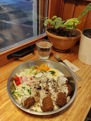 Bowl de Falafel at Falafeleria - Lavapiés in Madrid