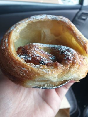 Pastry with custard and raisins at Maison des Lys Pâtisserie in Auckland