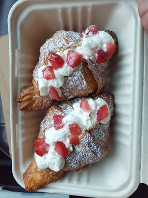  at Maison des Lys Pâtisserie in Auckland