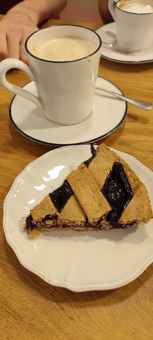 The blackberry pie at Eutopia in Milan