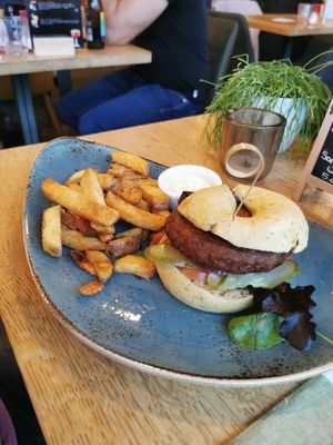 Vegan burger at De Jongens in Rockanje