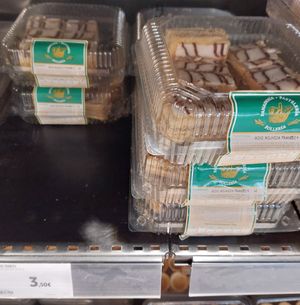 Accidentally vegan cakes at El Corte Ingles Supermarket in Gran Canaria