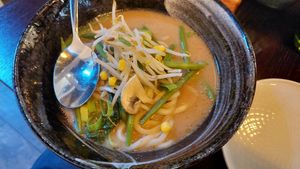 Vegan noedels at Potala Momo in Leuven