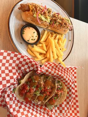   at Bone Free  in Costa Da Caparica