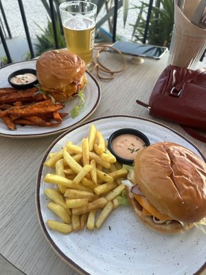   at Bone Free  in Costa Da Caparica