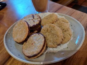 Havermoutkoekjes at Zwadderkotmolen in Oudenaarde