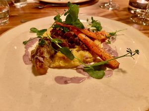 Tournedos van seitan
Butternutpuree en geroosterde pastinaak
Saus met sjalot en rode wijn at Zwadderkotmolen in Oudenaarde