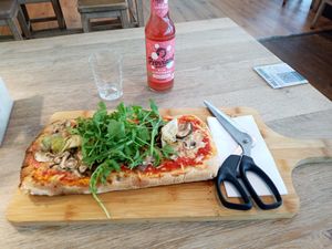 Vegan Pinsa with grilled vegetables at Vapiano - Kurze Mühren in Hamburg