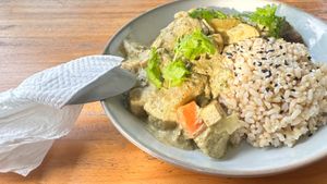 Creamy Thai Green Curry Rice at The Plant Food  in Central Singapore