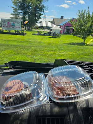  at Bite Me Kupcakez in Merrimack