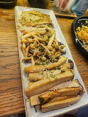 Assorted mushroom yaki with Vegan butter ~12/1/24 at WAKI WAKI Veggie Sushi in Bangkok