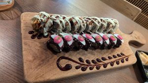 DRAGOn Fly Veggie Maki FTW 🤩. The dark rice sushi was mehhhh. 😐 at WAKI WAKI Veggie Sushi in Bangkok