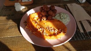  at Cafeneaua Nației in Ploiesti