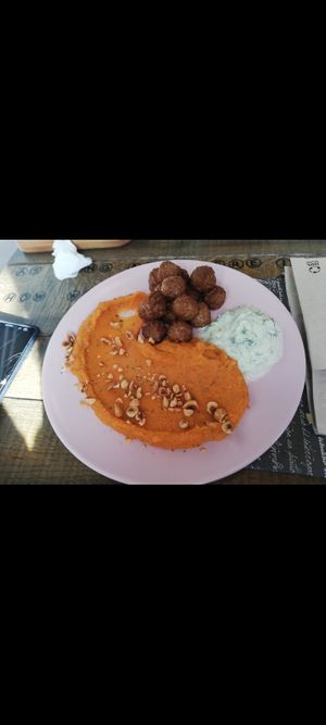  at Cafeneaua Nației in Ploiesti