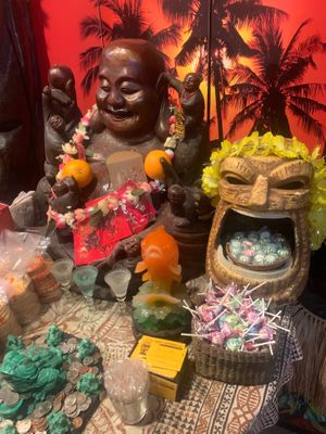 Decor  at Chef Shangri-La in Riverside