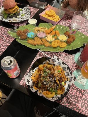 Sharing plate and ribs   at Vegan Junk Food Bar - Cologne in Cologne