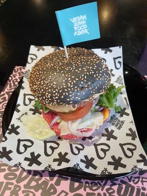 Klasse Burger at Vegan Junk Food Bar - Cologne in Cologne