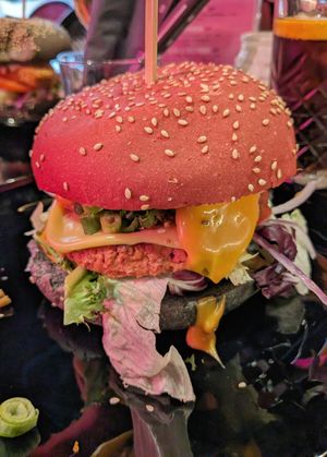 Fizz XO burger (8/10) at Vegan Junk Food Bar - Cologne in Cologne