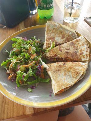 Vegetarian quesedilla sin queso at Soda Sánchez in Quepos