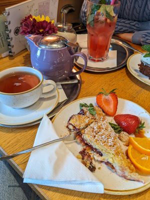 vegan crumble at Café Latte Art in Wiesbaden