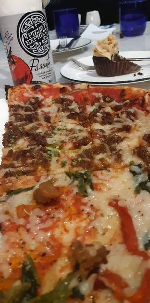  at Pizza Express in Mandaluyong