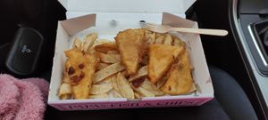 Very nice tofish and chips, would be even nicer I think if they wrapped the tofu in seaweed as that would've given a more fishy taste. at Papa's Fish and Chips in Cleethorpes