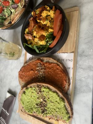 Vegan ei met vegan bacon   at Anne&Max in Breda