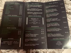 Menu at Decollete Juicery & Coffee shop in Randolph