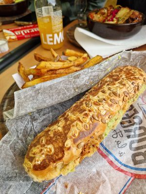 Avocado sandwich wrap at V&V House in Marseille