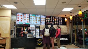  at V&V House in Marseille