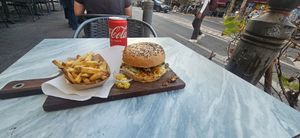  at V&V House in Marseille