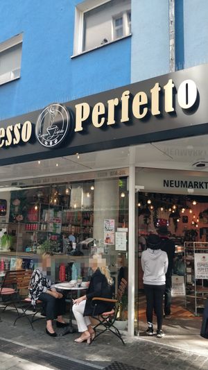 Outside at Espresso Perfetto in Krefeld
