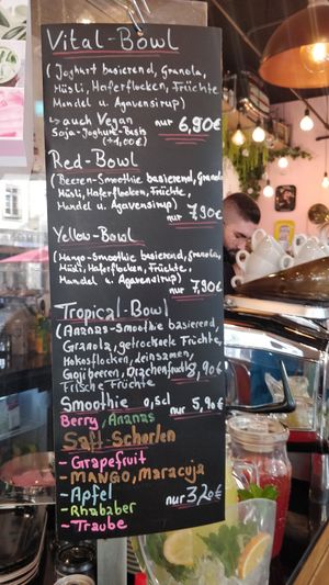 Smoothie bowls at Espresso Perfetto in Krefeld