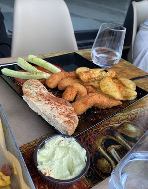 ‘Shrimps’  at Treis Laloun -Τρεις Λαλούν in Athens