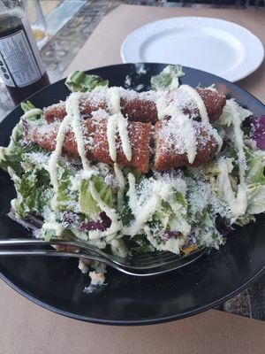  at Treis Laloun -Τρεις Λαλούν in Athens