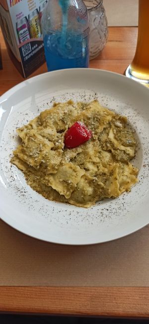  at Treis Laloun -Τρεις Λαλούν in Athens