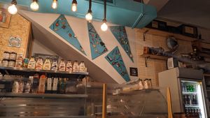  at Treis Laloun -Τρεις Λαλούν in Athens