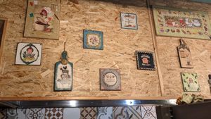  at Treis Laloun -Τρεις Λαλούν in Athens