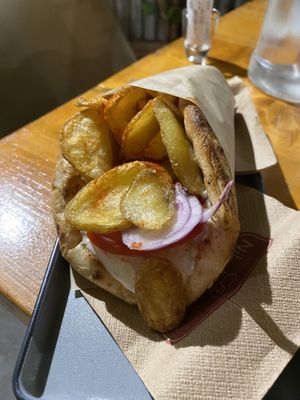   at Treis Laloun -Τρεις Λαλούν in Athens