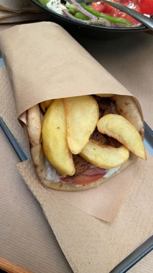   at Treis Laloun -Τρεις Λαλούν in Athens