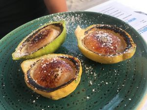 Crème brûlée citron-coco  at La Ola in Sete