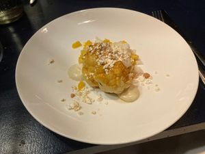 Cauliflower with popcorn, peanuts and mandarin at Le Jardin in Utrecht