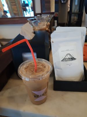 Bendy straw bliss...oat milk pumpkin spice latte 🎃 at Elixr Coffee Roasters in Philadelphia