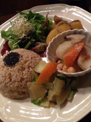 The only sets they serve for lunch that day at Le Coccole in Osaka