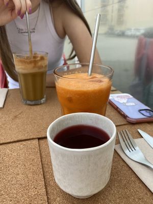 apple & carrot juices, hibiscus tea  at Bancha in Portimao