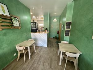 Talented Tanya behind the counter   at Bancha in Portimao